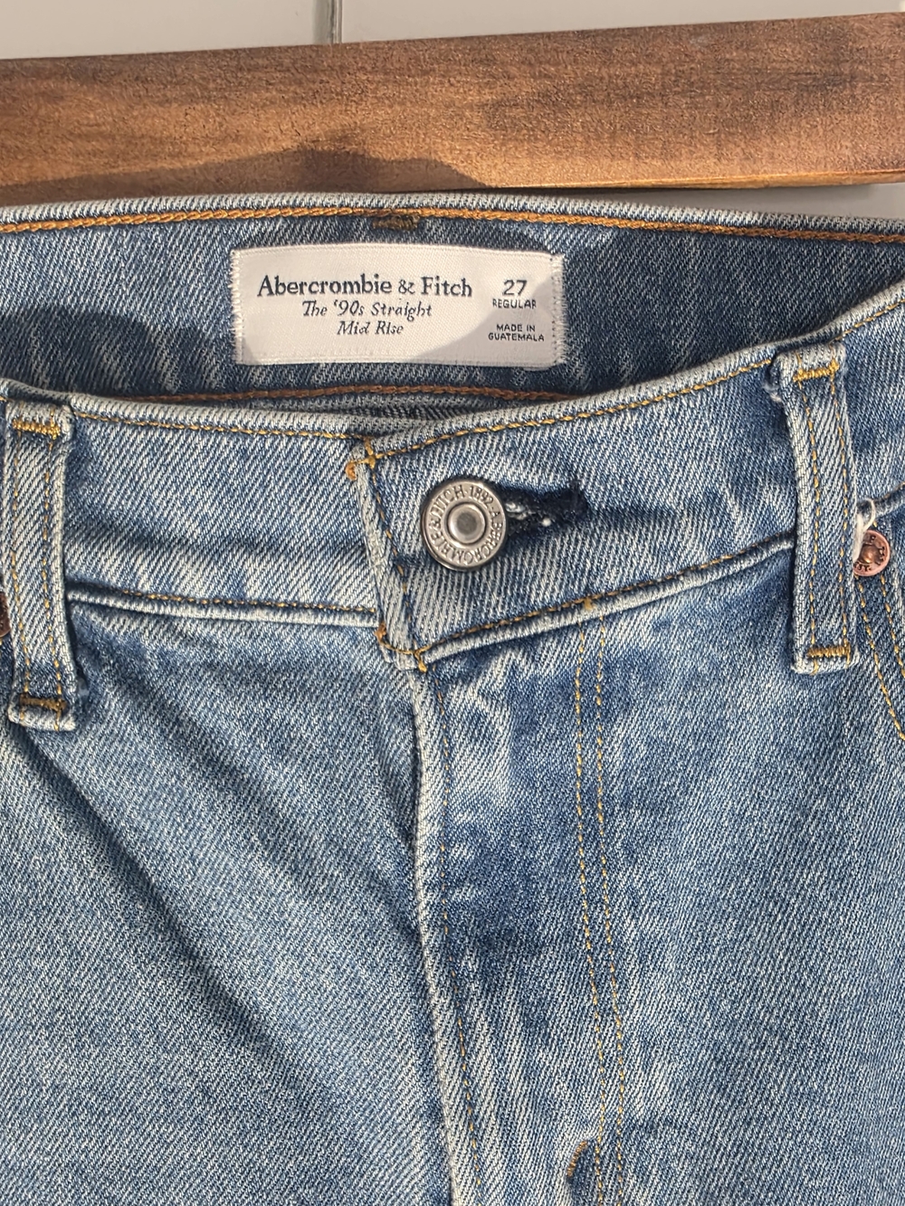 Abercrombie & Fitch Men's Straight Mid-Rise Light Blue Jeans